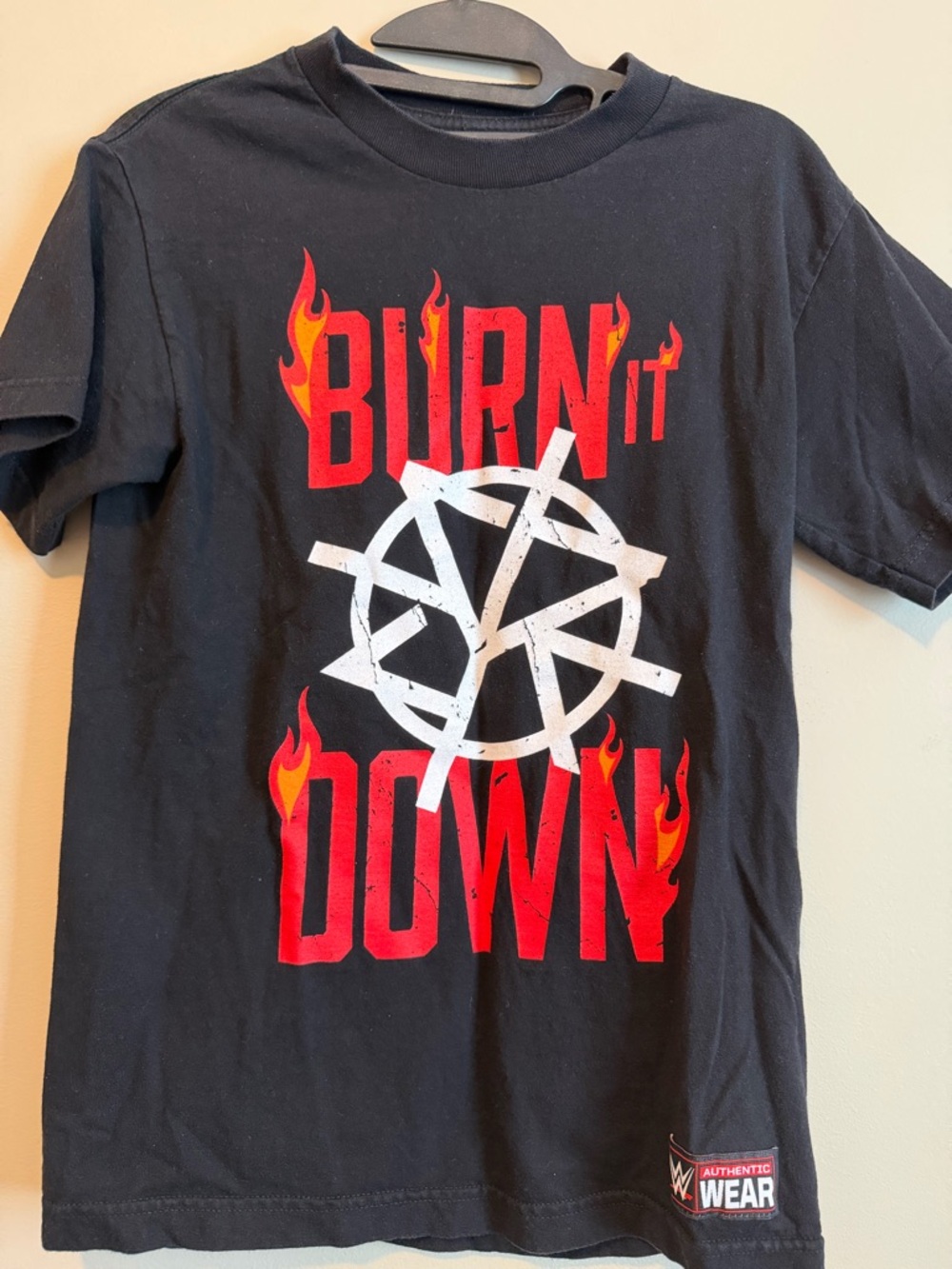 WWE Authentic Seth Rollins Burn It Down T Shirt Raw Smackdown Black
Size Small